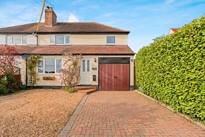 4 Bedroom Semi-Detached House For Sale In Tilegate Road, Ongar, CM5