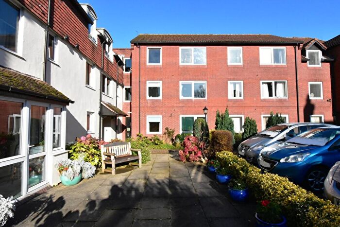 1 Bedroom Retirement Property For Sale In High Street, Tewkesbury, GL20