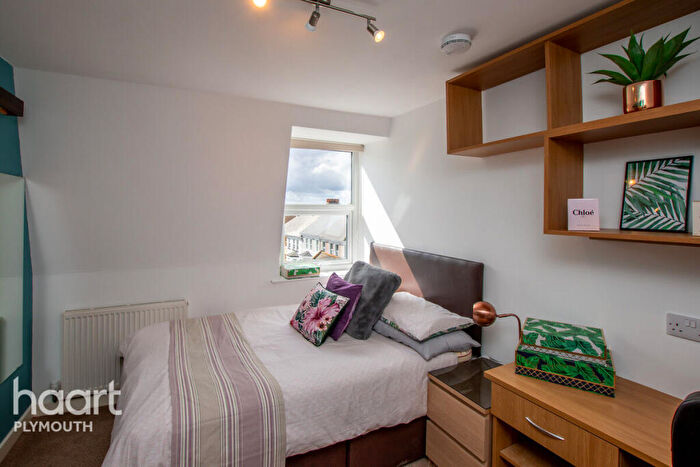 8 Bedroom Apartment To Rent In Mutley Plain, Plymouth, PL4