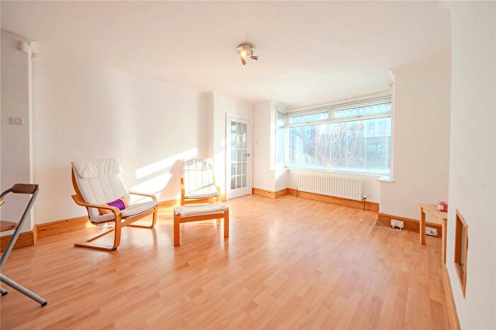 3 Bedroom Terraced House For Sale In Norman Mount, Leeds, West Yorkshire, LS5