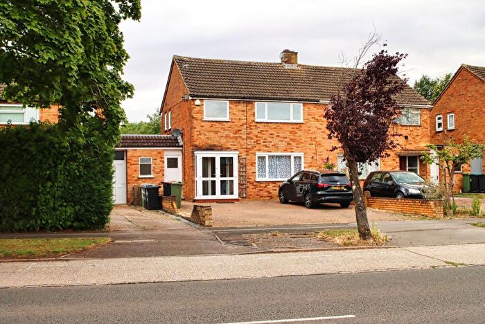 3 Bedroom Semi-Detached House To Rent In Whaddon Way, Bletchley, Milton Keynes, Buckinghamshire, MK3