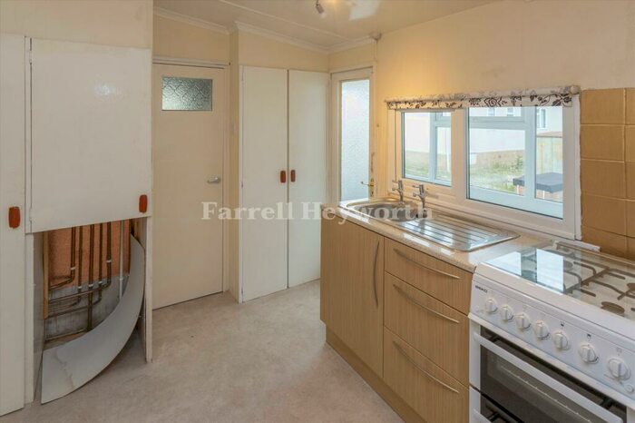 2 Bedroom Bungalow For Sale In Westcliffe Drive, Westgate, Morecambe, LA3