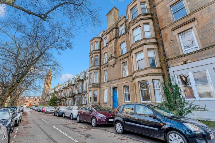 2 Bedroom Flat To Rent In Westhall Gardens, Bruntsfield, Edinburgh, EH10