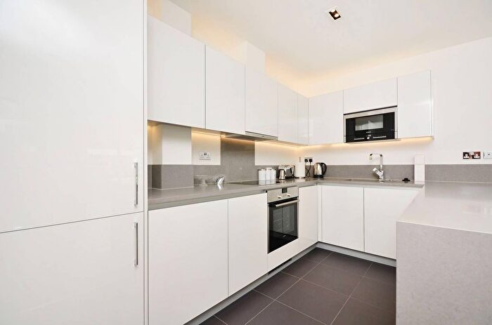2 Bedroom Flat To Rent In Dickens Yard, Ealing, London, W5