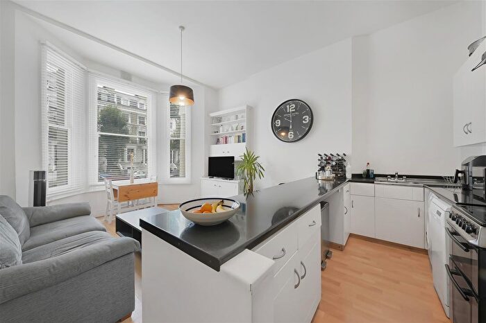 2 Bedroom Flat To Rent In Sutherland Avenue, London, W9