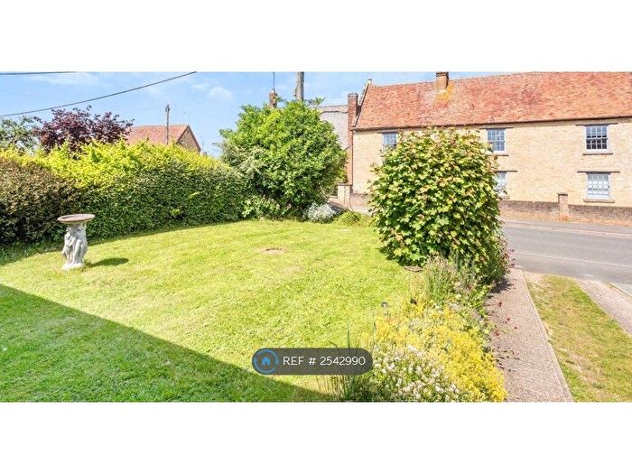 4 Bedroom Semi-Detached House To Rent In High Street, Potterspury, Towcester, NN12