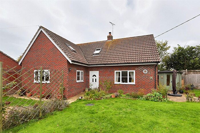 3 Bedroom Detached House For Sale In The Green, Kingston, Hazelbury Bryan, DT10