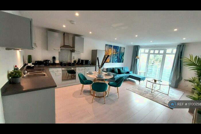 2 Bedroom Flat To Rent In Queen Victoria Road, Coventry, CV1