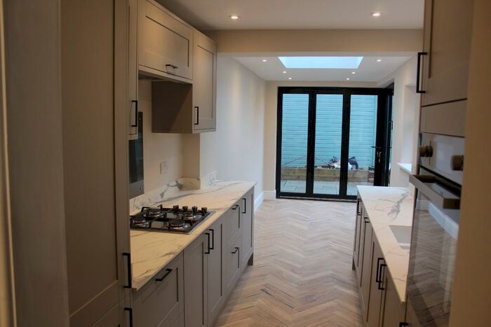 2 Bedroom End Of Terrace House To Rent In Coronation Villas, Aylesbury, Buckinghamshire, HP21