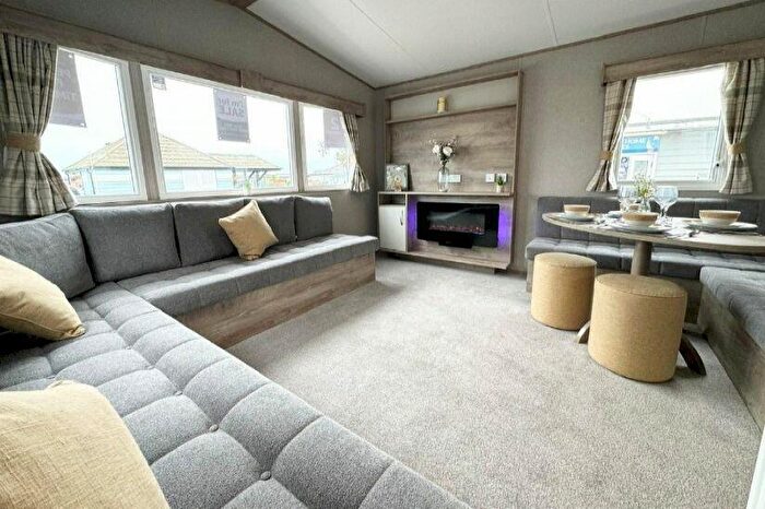 2 Bedroom Caravan For Sale In Solent Breezes Holiday Park, Warsash, Nr Fareham, Hampshire, SO31