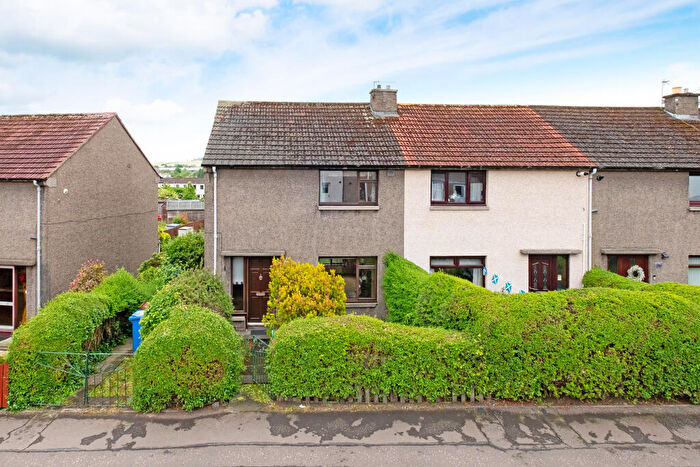 2 Bedroom End Of Terrace House For Sale In Park Road West, Rosyth, Fife, KY11