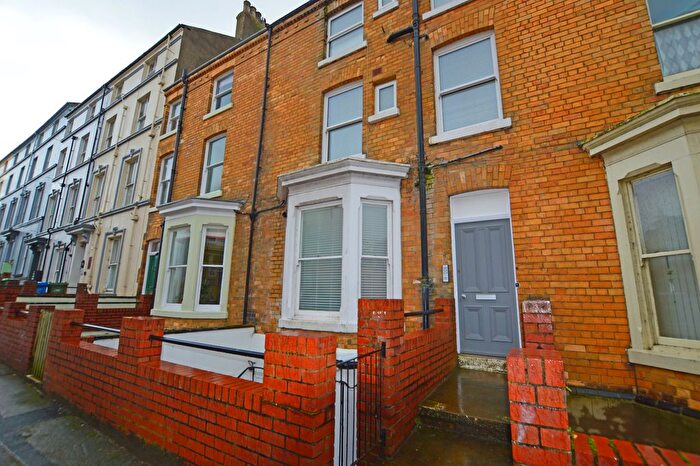 1 Bedroom Flat To Rent In Castle Road, Scarborough, YO11