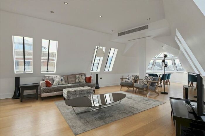 3 Bedroom Penthouse To Rent In Albemarle Way, Clerkenwell, London, EC1V