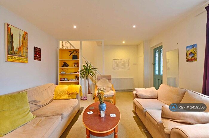 4 Bedroom Semi-Detached House To Rent In Kendal Road, Bristol, BS7