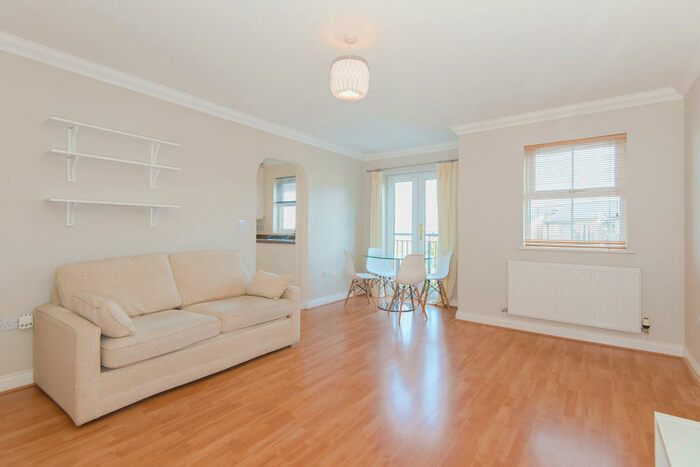 2 Bedroom Apartment To Rent In Venneit Close, City Centre, OX1