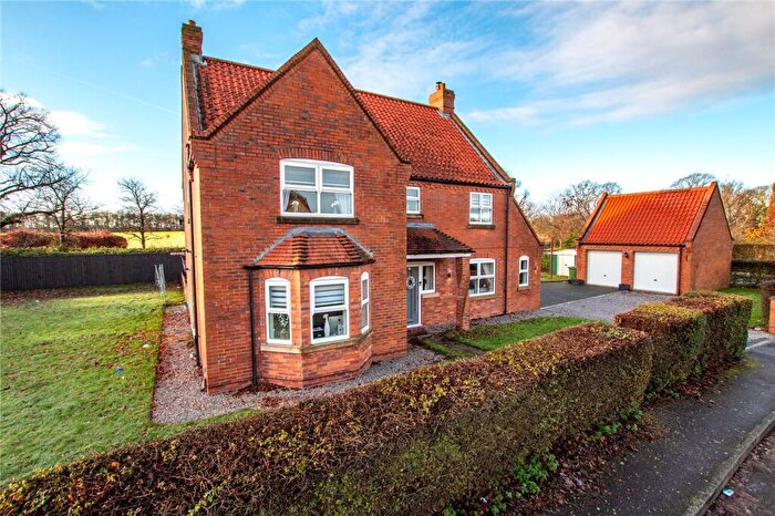 4 Bedroom Detached House For Sale In The Drive, Waltham, Grimsby, DN37