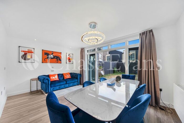 4 Bedroom Terraced House To Rent In Cadence Way, Chobham Manor, Stratford, E20