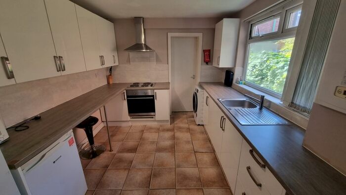 5 Bedroom Terraced House To Rent In Moseley Road, Fallowfield, Manchester, M14