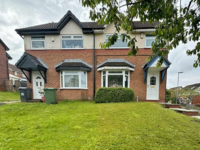 3 Bedroom Semi-Detached House To Rent In Higher Fullwood, Oldham, OL1