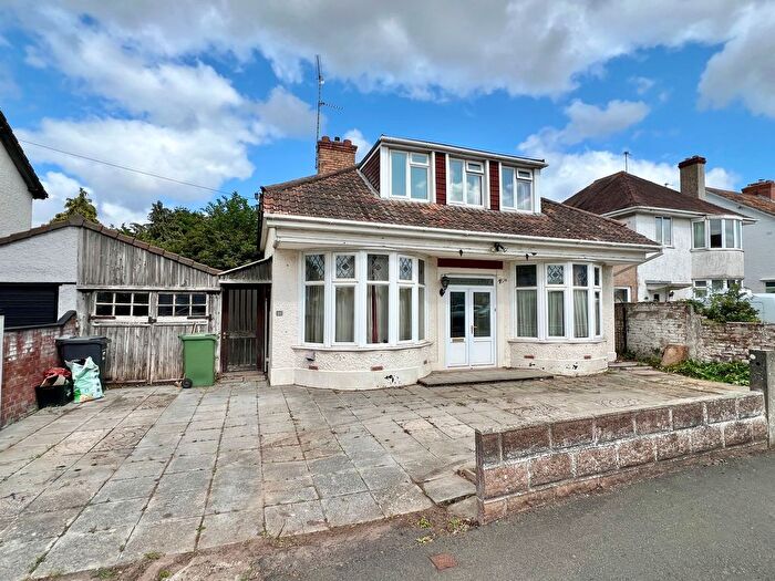 3 Bedroom Bungalow For Sale In Eastwick Road, Taunton - No Chain!, TA2