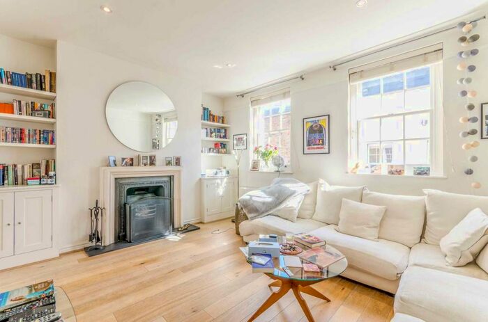 1 Bedroom Flat To Rent In Camden Passage, Islington, London, N1