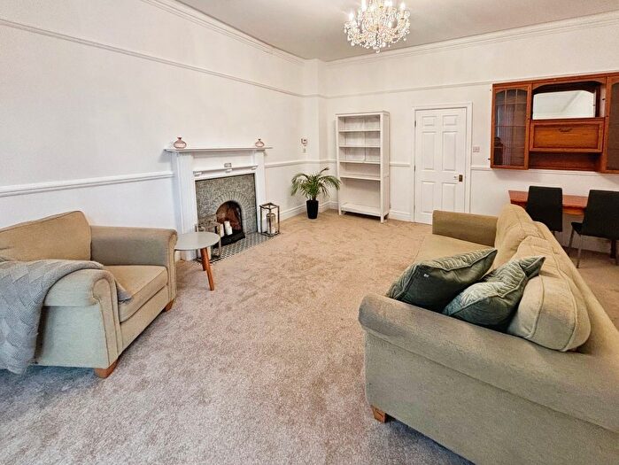 1 Bedroom Flat To Rent In Palatine Road, Manchester, Greater Manchester, M20