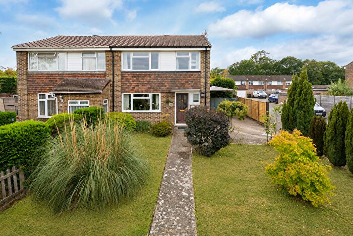 3 Bedroom Semi-Detached House For Sale In Leith Grove, Beare Green, RH5