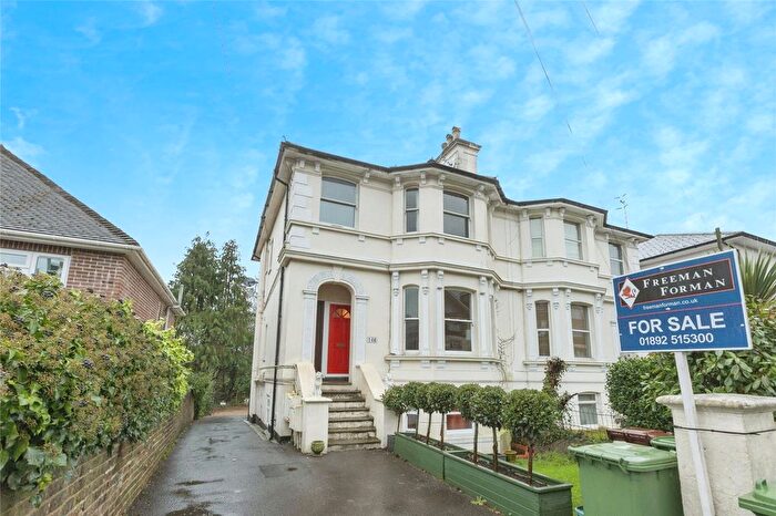 1 Bedroom Flat For Sale In Upper Grosvenor Road, Tunbridge Wells, Kent, TN1