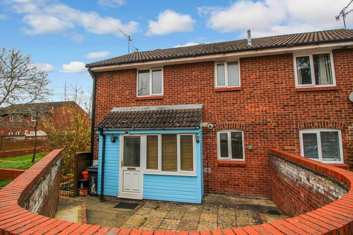 1 Bedroom End Of Terrace House To Rent In Meadowsweet Close, Haydon Wick, Swindon SN25