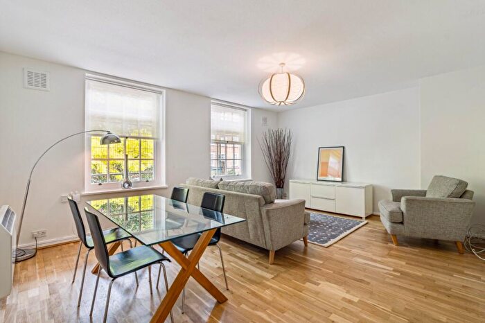 1 Bedroom Flat To Rent In White House, Vicarage Crescent, SW11