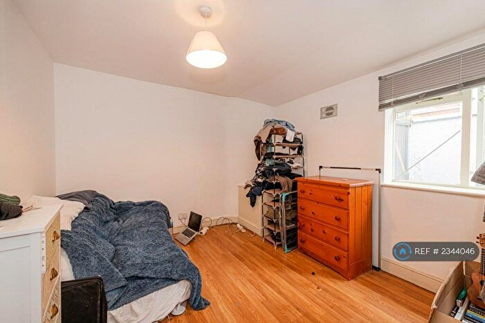 1 Bedroom Flat To Rent In Tottenham Lane, London, N8