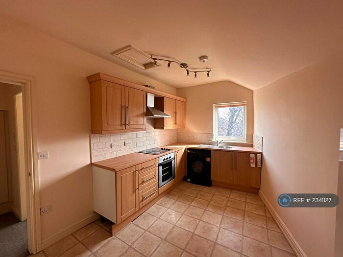 3 Bedroom Flat To Rent In Gloucester Street, Sheffield, S10