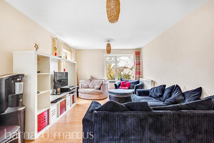 2 Bedroom Apartment To Rent In Woodcote Road, Wallington, SM6