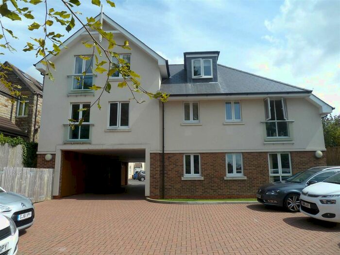 1 Bedroom Flat To Rent In Whitehill Road, Crowborough TN6