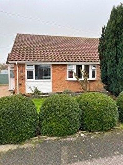 2 Bedroom Bungalow To Rent In Parsonage Fields, Monkton, CT12