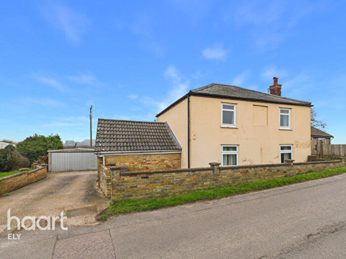 4 Bedroom Detached House For Sale In Ten Mile Bank Road, Littleport, CB6