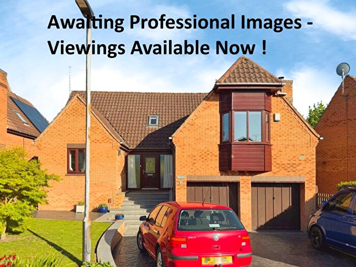 5 Bedroom Detached House For Sale In Vetchfield, Orton Brimbles, Peterborough, PE2