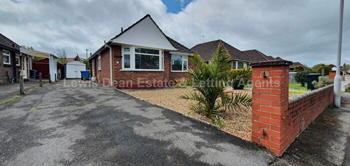2 Bedroom Bungalow To Rent In Waterloo, Poole, Dorset, BH17