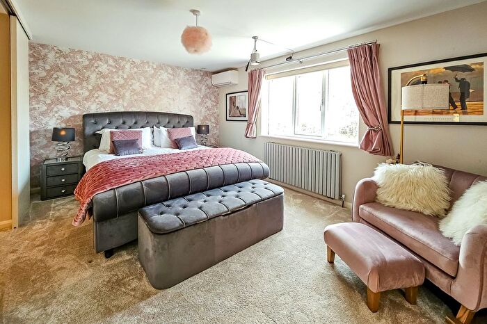 5 Bedroom Detached House To Rent In Azerley Grove, Harrogate, HG3