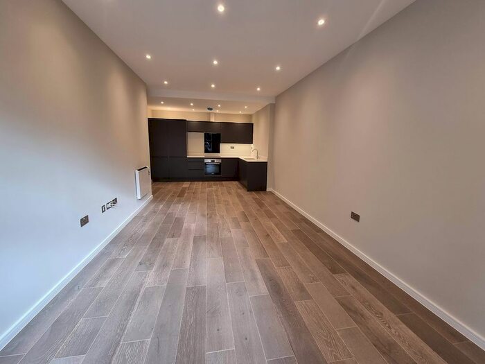 1 Bedroom Flat To Rent In Arcadia Avenue, London, N3