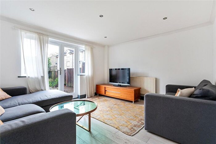 2 Bedroom Terraced House For Sale In Lockgate Close, London, E9