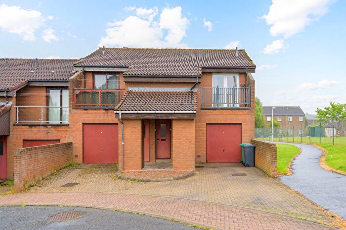 1 Bedroom Flat For Sale In Duffy Place, Rosyth, KY11