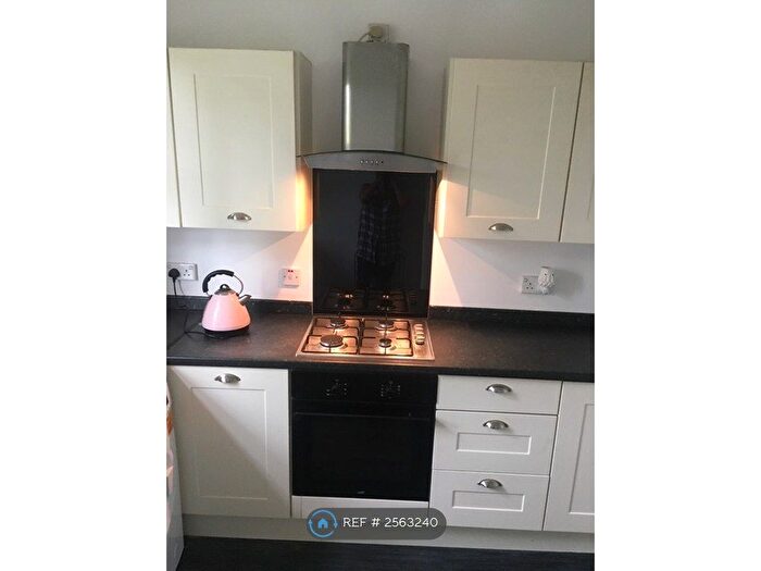 2 Bedroom Flat To Rent In Cardowan Rd, Glasgow, G32