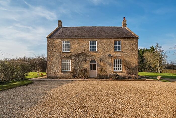 5 Bedroom Property To Rent In Mile Elm, Calne, SN11