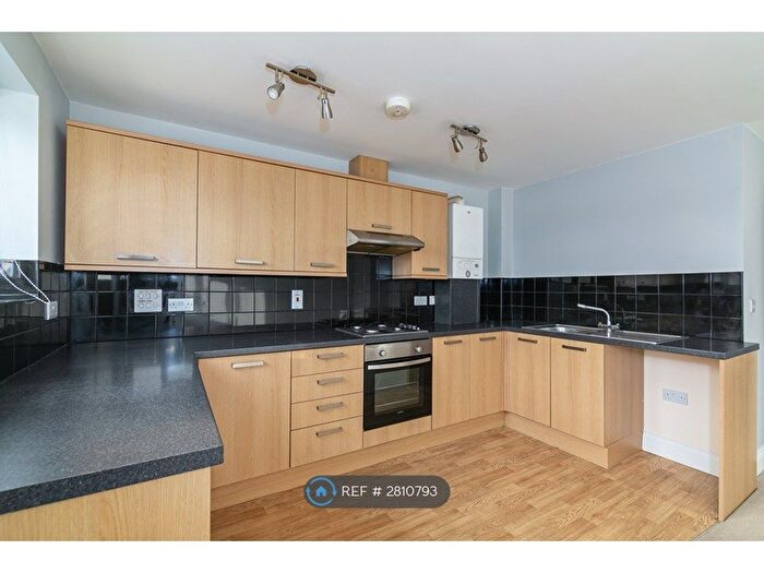 2 Bedroom Flat To Rent In Belmont Road, Erith, DA8