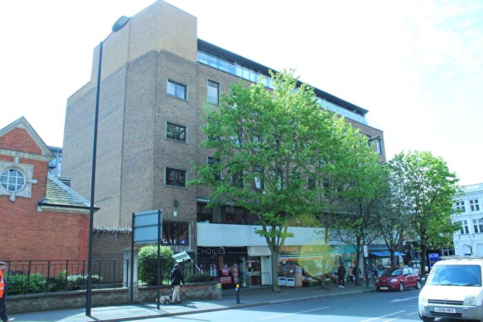 2 Bedroom Flat To Rent In Old Inn House, Sutton, SM1