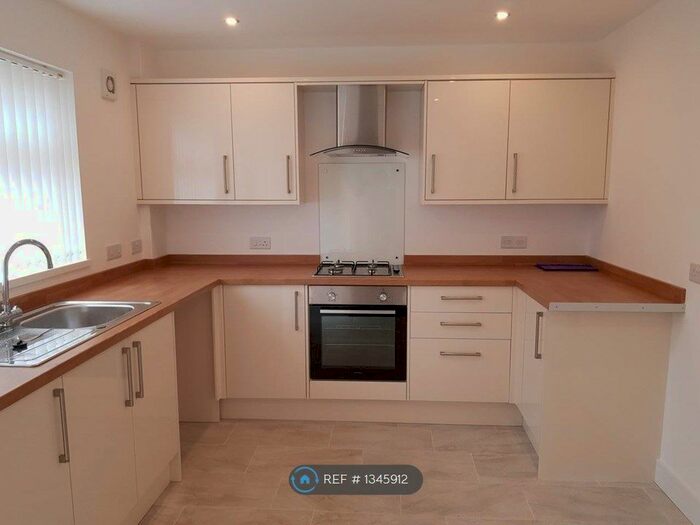 4 Bedroom End Of Terrace House To Rent In Brynhyfryd Street, Treorchy, CF42