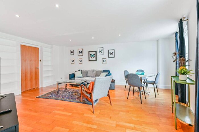 2 Bedroom Flat For Sale In Old Marylebone Road, Marylebone, London, NW1