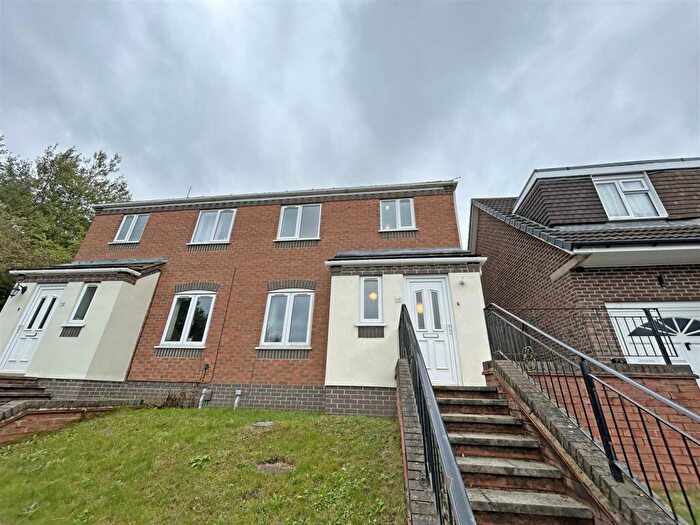 3 Bedroom Semi-Detached House To Rent In Rosewall Court, Arnold, Nottingham, NG5