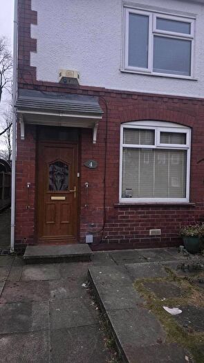 3 Bedroom Semi-Detached House To Rent In Egerton Road, Walkden, M28
